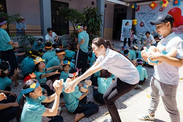 Hình ảnh lịch sử hoạt động